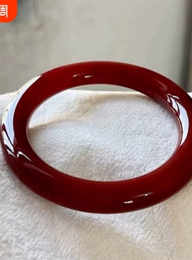 天然玛瑙手镯车厘子红色玉髓女子扁条冰玉镯子高级感本命年圈口