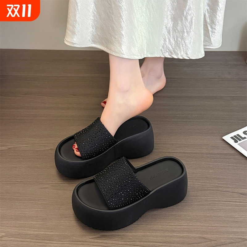 时尚厚底增高夹趾凉拖鞋女夏外穿人字拖2025新款松糕黑色沙滩凉鞋