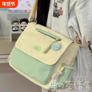 茶话会日系复古斜挎包包女上课休闲单肩包背包学生大容量邮差包男