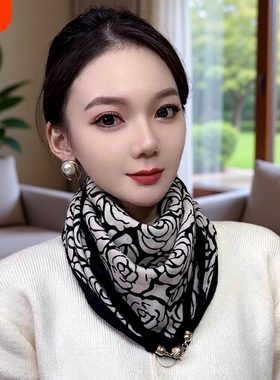 秋冬保暖围脖围巾女2025新款高级感三角巾时尚磁吸扣小方巾丝巾女