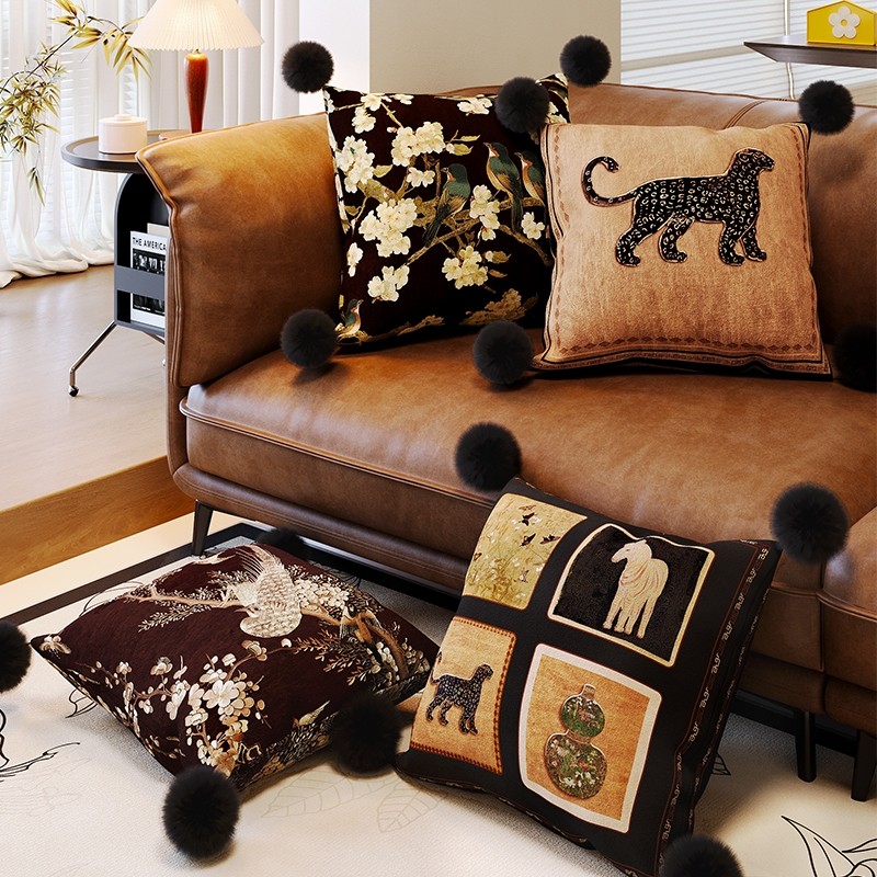 美世达中古风沙发抱枕客厅2025新款车载车用护腰大靠枕轻奢高级感