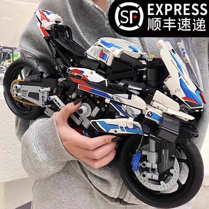 兼容乐高宝马M1000RR摩托车积木机械组成年高难度拼装摆件男孩