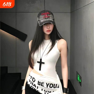 复古暗黑系木质十字架吊坠项链哥特友朋y2k亚文化锁骨链百搭配饰