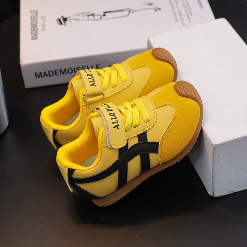 小黄鸭儿童运动休闲鞋春秋季新款网面透气男童阿甘鞋女童德训鞋