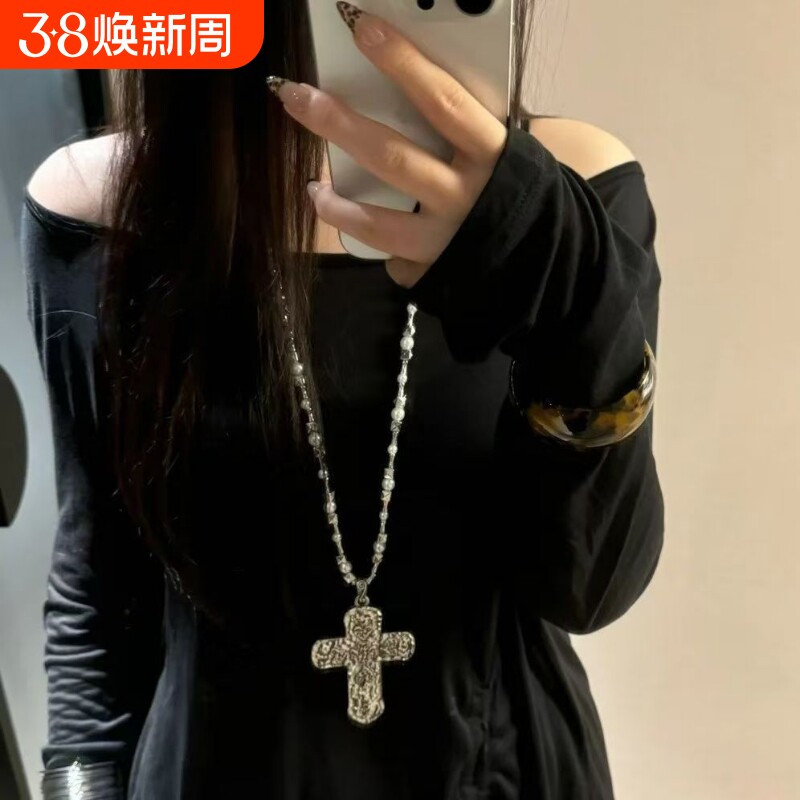 欧美亚文化十字架吊坠项链女潮流小众时尚Y2K重工毛衣链辣妹配饰