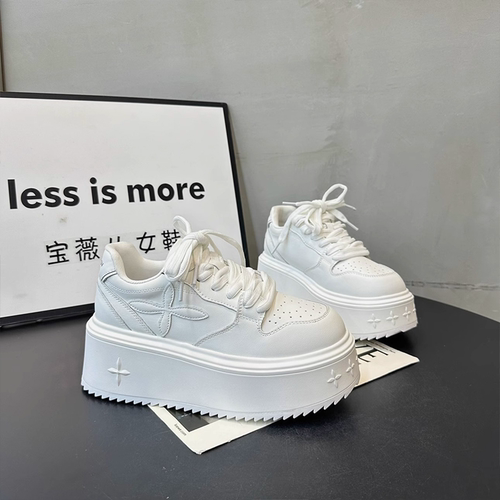 百搭系带厚底松糕增高超火小白鞋子女2025春秋季新款爆款休闲板鞋