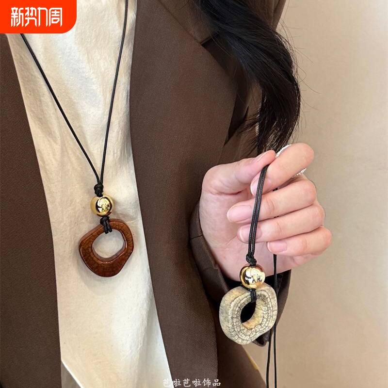 骆驼骨吊坠项链女ins小众设计感长款毛衣链2025新款独特百搭配