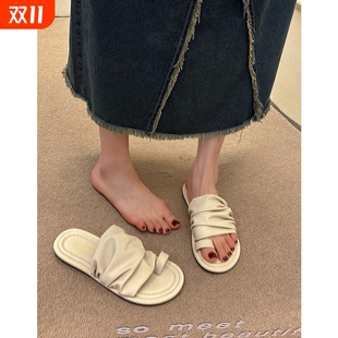 女一字凉拖外穿夏不累脚 套趾平底拖鞋 网红银色夹趾凉鞋 女2025新款