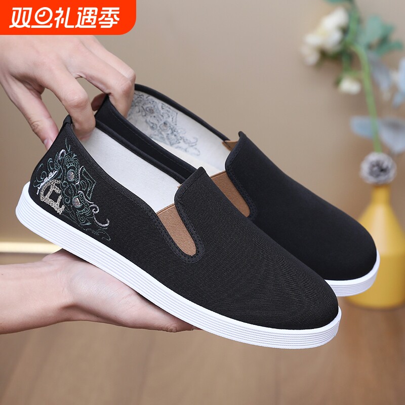 高档老北京布鞋刺绣布鞋男款软底中老年休闲轻便国潮舒适透气男鞋