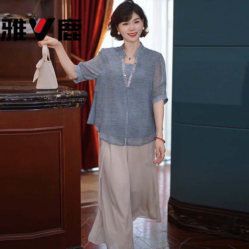 雅鹿妈妈夏装时尚衬衣小衫2026新款洋气中老年女装上衣两件套衣服