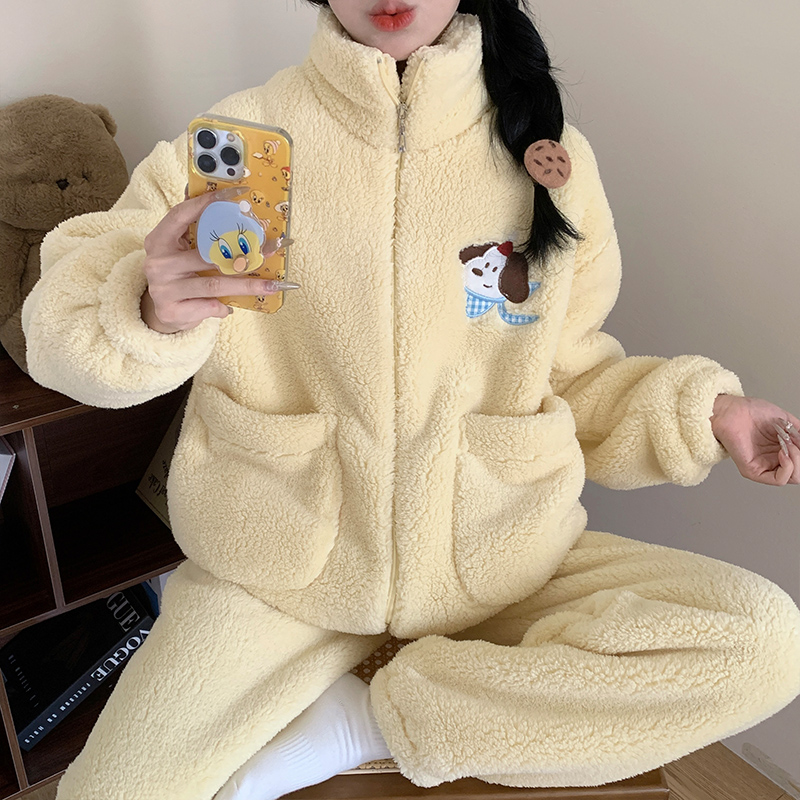 法兰绒睡衣女秋冬款加绒加厚珊瑚绒可爱保暖家居服可外穿柔软外出