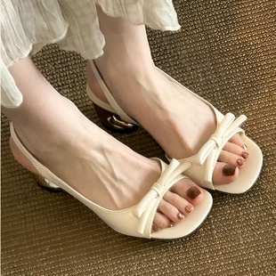 婚鞋2026新款仙女风蝴蝶结方头一字带凉鞋女粗跟高跟鞋不累脚露趾
