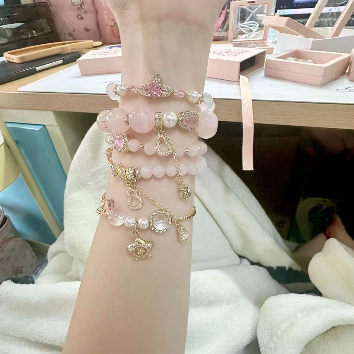 小红书爆款金粉世家粉串珠手链轻奢高级感小众手串甜美显富贵送礼