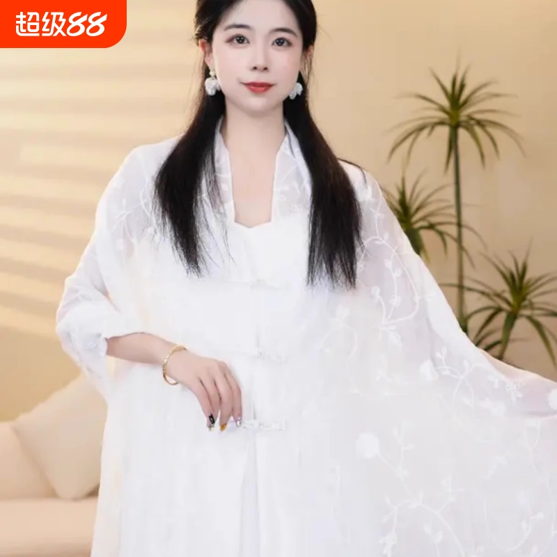 夏季刺绣盘扣披肩2025新款时尚百搭防晒旅行拍照外搭薄款披风开衫