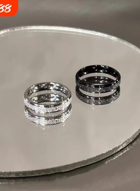满天星磨砂黑白戒指男女高级感小众设计情侣对戒钛钢不掉色指环