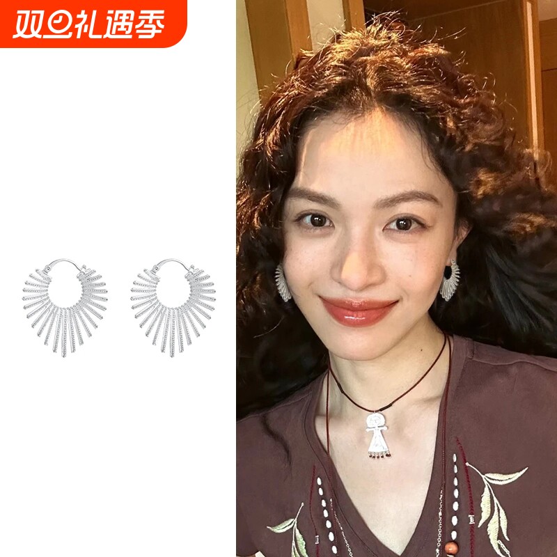 欧美夸张设计感线条桃心耳扣女时尚气质个性高级感爱心耳环耳饰品