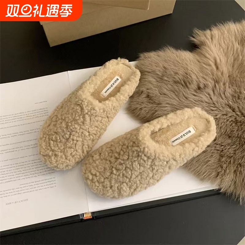 一脚蹬羊羔毛包头半拖鞋女2025秋冬款外穿网红懒人保暖平底毛毛鞋