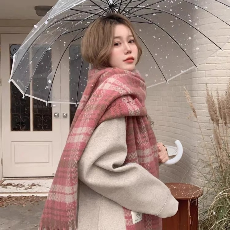 粉色格子围巾女秋冬2025学生保暖感可爱百搭披肩围脖红色灰色流苏