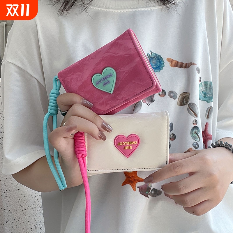 爱心钱包女2025新款高端精致小巧卡包便携式银行卡收纳证件零钱包