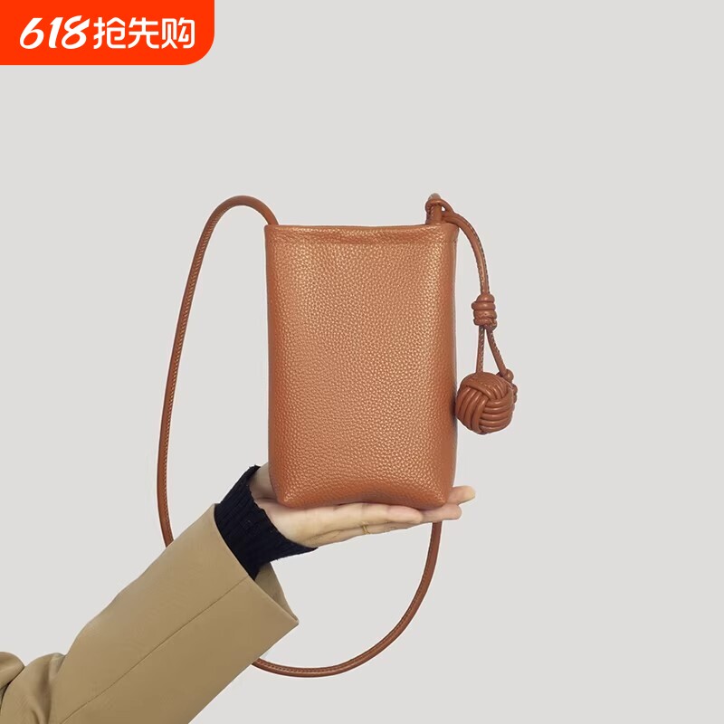 夏季超火高级感小众精致迷你包包女2026新款时尚手机包单肩斜挎包