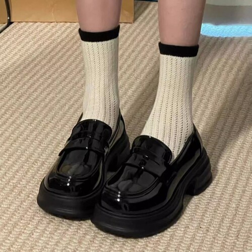 黑色厚底乐福鞋|超2000人收藏