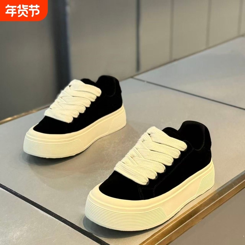 男鞋2026新款春季百搭休闲板鞋小众原创厚底增高运动防滑黑色潮鞋,流行男鞋,休闲板鞋,淘宝优惠券,粉丝福利购,淘宝优惠卷