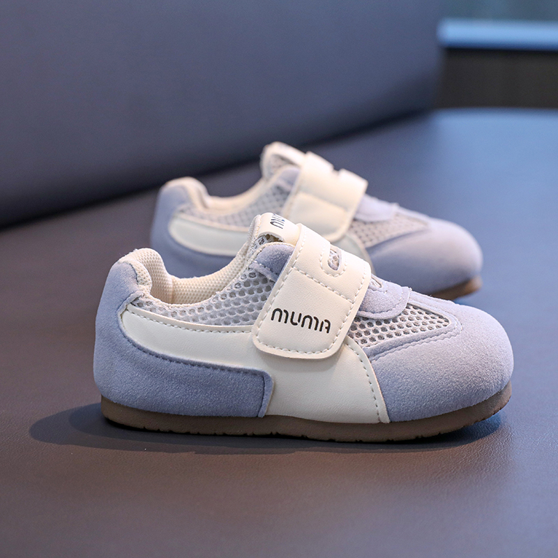 儿童运动鞋2025夏新款女童鞋子软底防滑德训男童网面透气阿甘鞋12