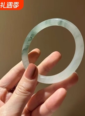 爆款新疆平替天山翠仿玉手镯子冰糯种冰翠半山水飘高级感翠手镯