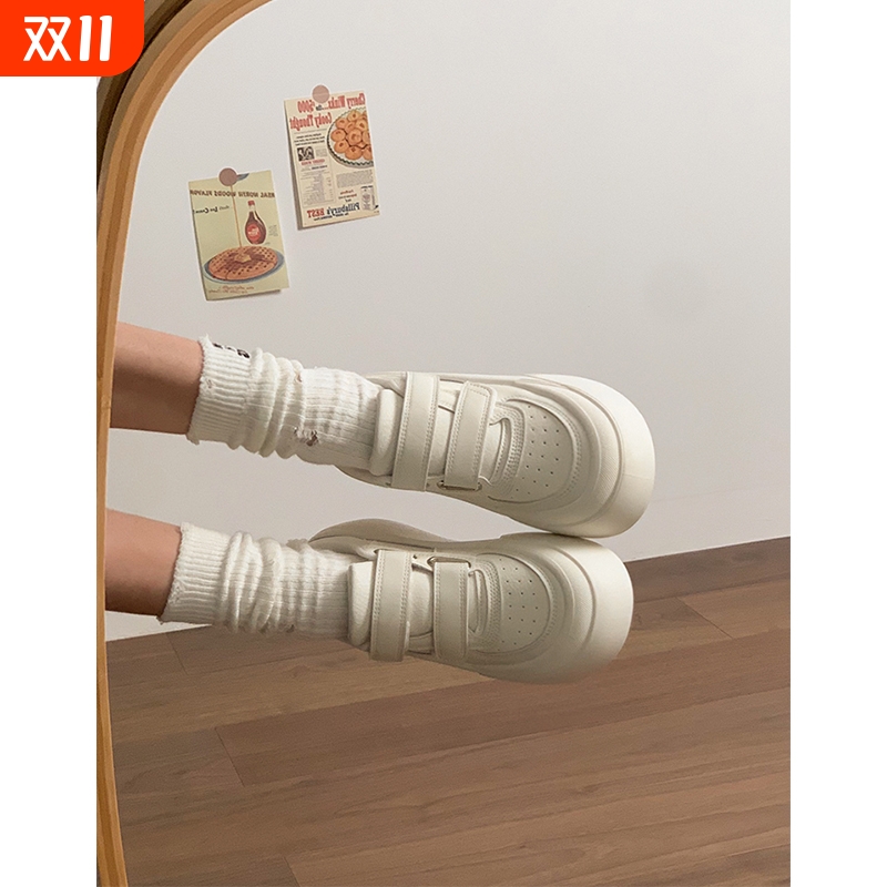 白色板鞋女2025秋季款魔术贴厚底小白鞋增高面包鞋透气休闲运动鞋