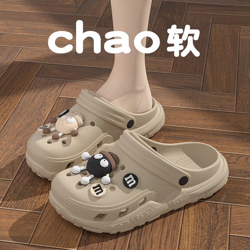 防滑煤球洞洞鞋女外穿2026新款夏季厚底踩屎感两穿凉鞋女黑色白色