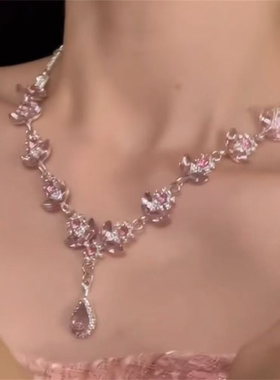 zoozmomo超闪粉色水滴锆石花朵项链女轻奢晚礼服锁骨链套装耳环潮