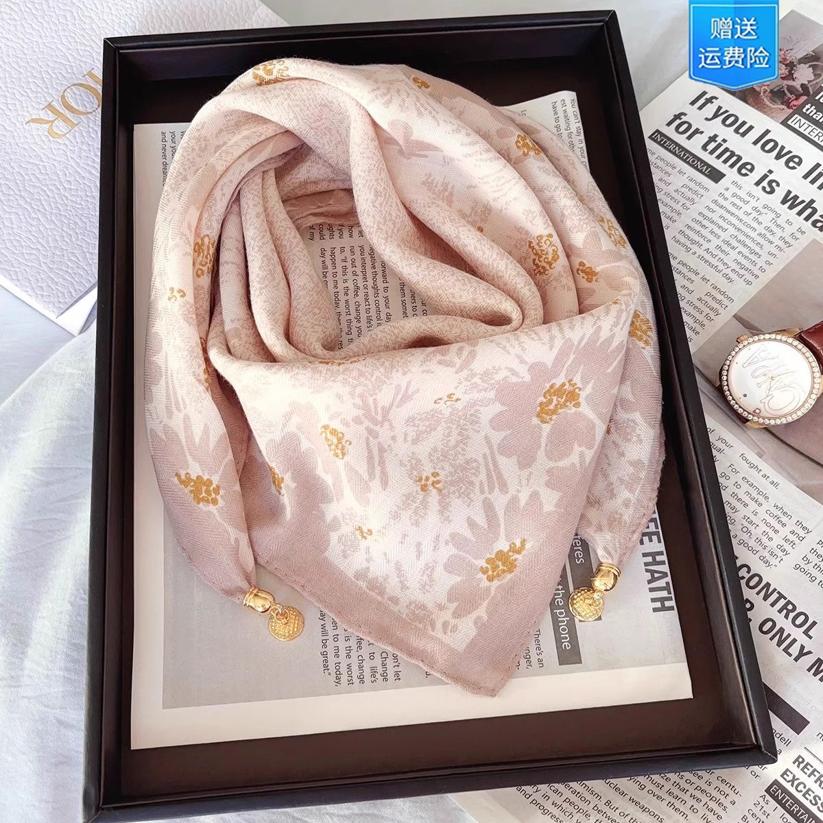 2025新款磁吸扣方巾三角巾时尚高级感围脖护脖保暖丝巾小方多功能