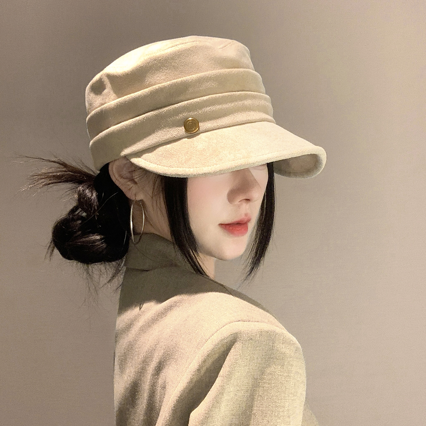 2025新款大头围马术帽子女平顶帽气质百搭显脸小复古英伦鸭舌帽