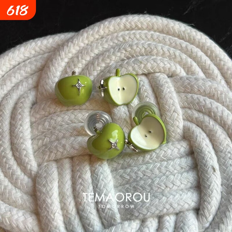 苹果耳夹小众童趣可爱独特夏季耳钉高级设计新款耳环甜美气质清新