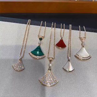 小裙子项链女镀18k玫瑰金轻奢锁骨链白贝母扇形吊坠新年白金纯银