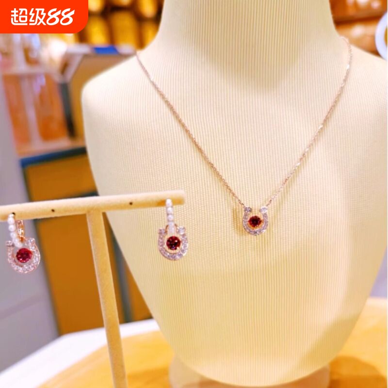 2026新款施家马蹄扣珍珠小红绳手链轻奢红色水钻项链女金色锁骨链图片