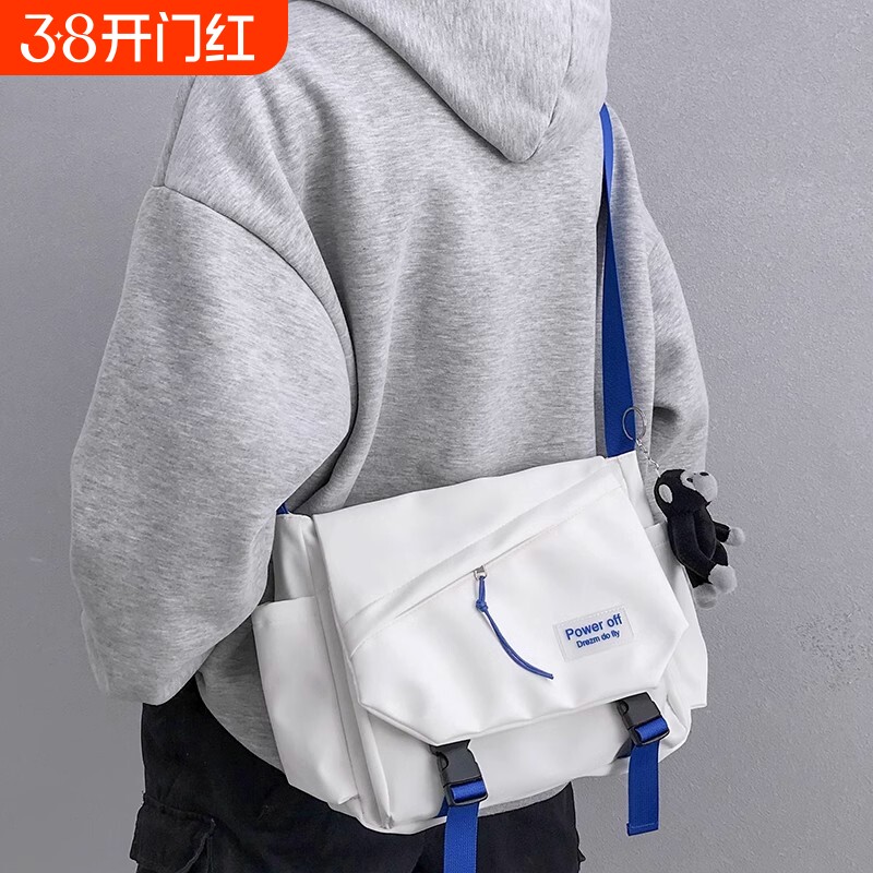 男士斜挎包潮牌ins工装风日系休闲男包大容量单肩包个性邮差包潮