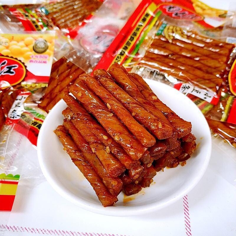 小豆条小蹄筋香辣丝麻辣豆筋辣条湖南特产怀旧零食小吃包邮经典