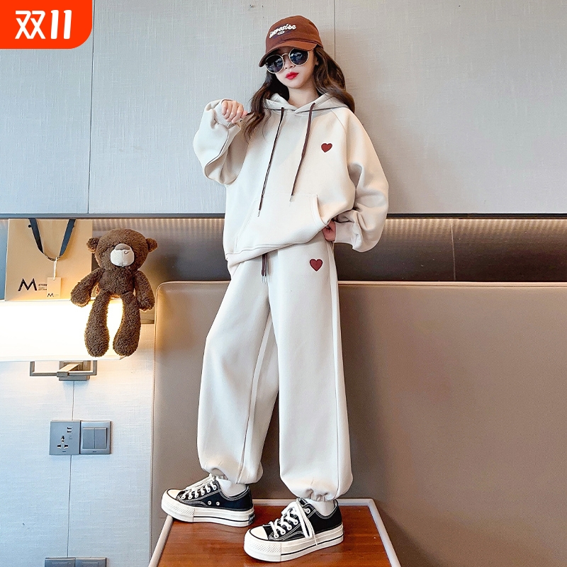 女童洋气春秋季连帽刺绣加绒韩版卫衣爱心绣花卫裤运动两件套装