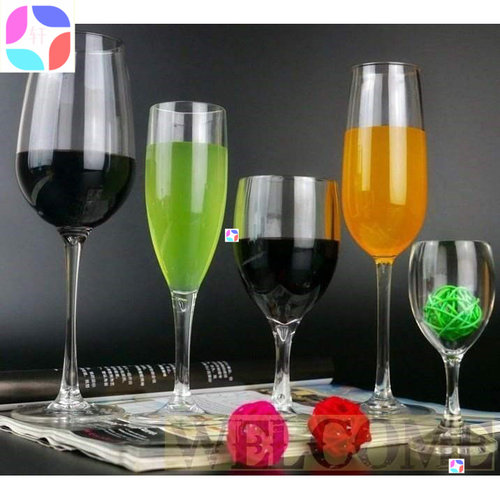 新款 Transparent champagne plastic wine goblet glass酒杯
