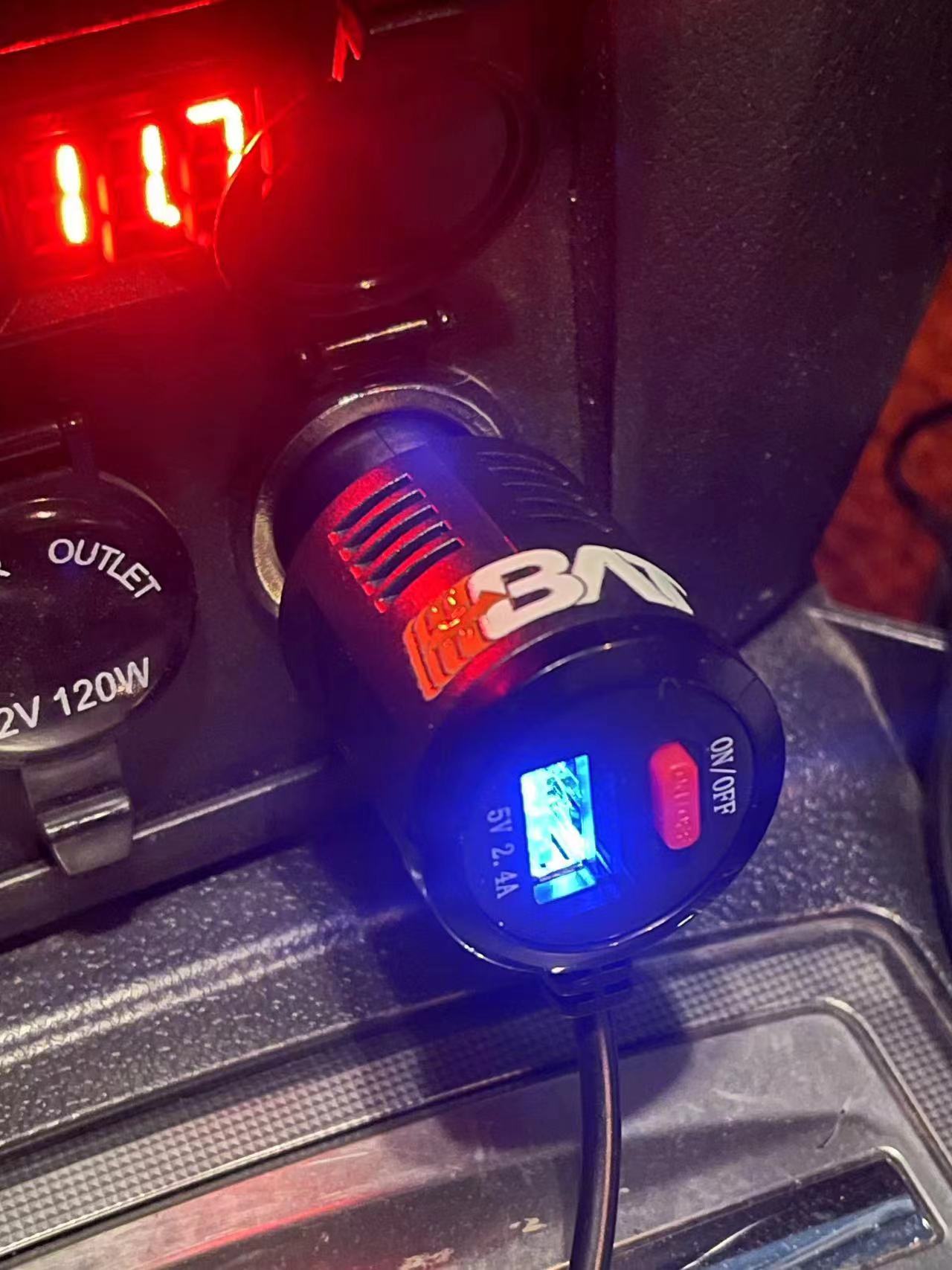 BAT点烟器取电，3米加长线缆 带开关和USB充电口