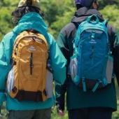 户外徒步登山包大容量轻便女运动风双肩包百搭旅行防水骑行背包男