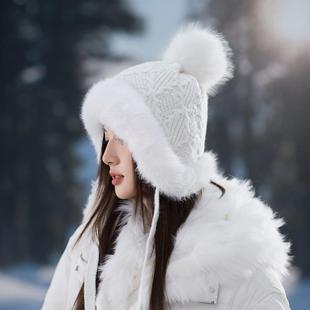 网红白色针织护耳雷锋帽子女秋冬季东北显脸小皮草毛线帽保暖加绒