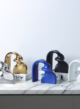 几何扭转扭曲拱门飘带异形陶瓷摆件茶几电视柜酒柜书柜玄关装饰品