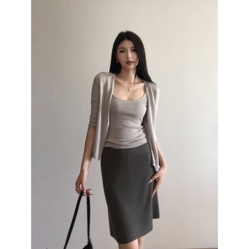 微胖高智御姐风灰色针织吊带开衫