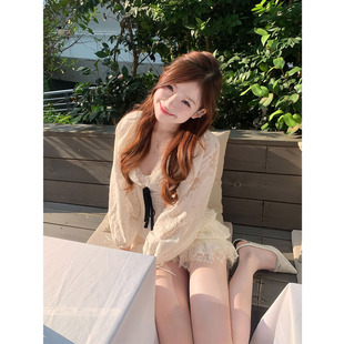 收腰镂空花边短裙 蕾丝V领系带连衣裙女25年秋季 XZY 微胖纯欲法式