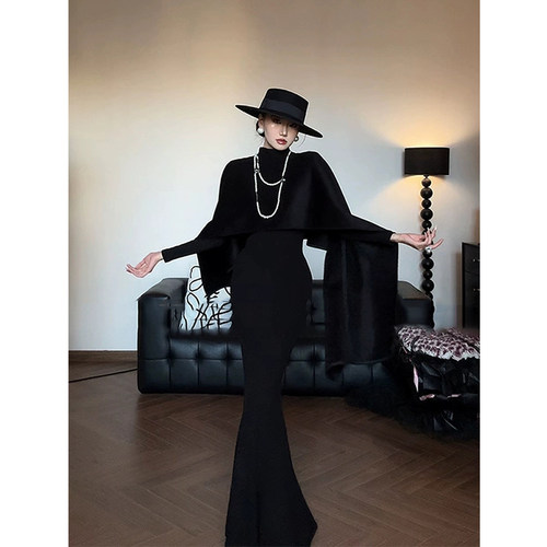 微胖法式优雅气质黑色斗篷披肩