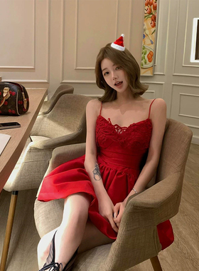 XZY 微胖纯欲性感红色蕾丝吊带连衣裙女26年春季甜辣风收腰蓬蓬裙