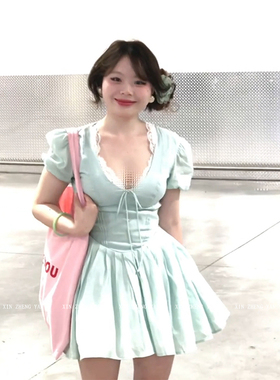 XZY/欣争艳 微胖mm薄荷曼波绿色V领连衣裙女25年夏海边度假公主裙