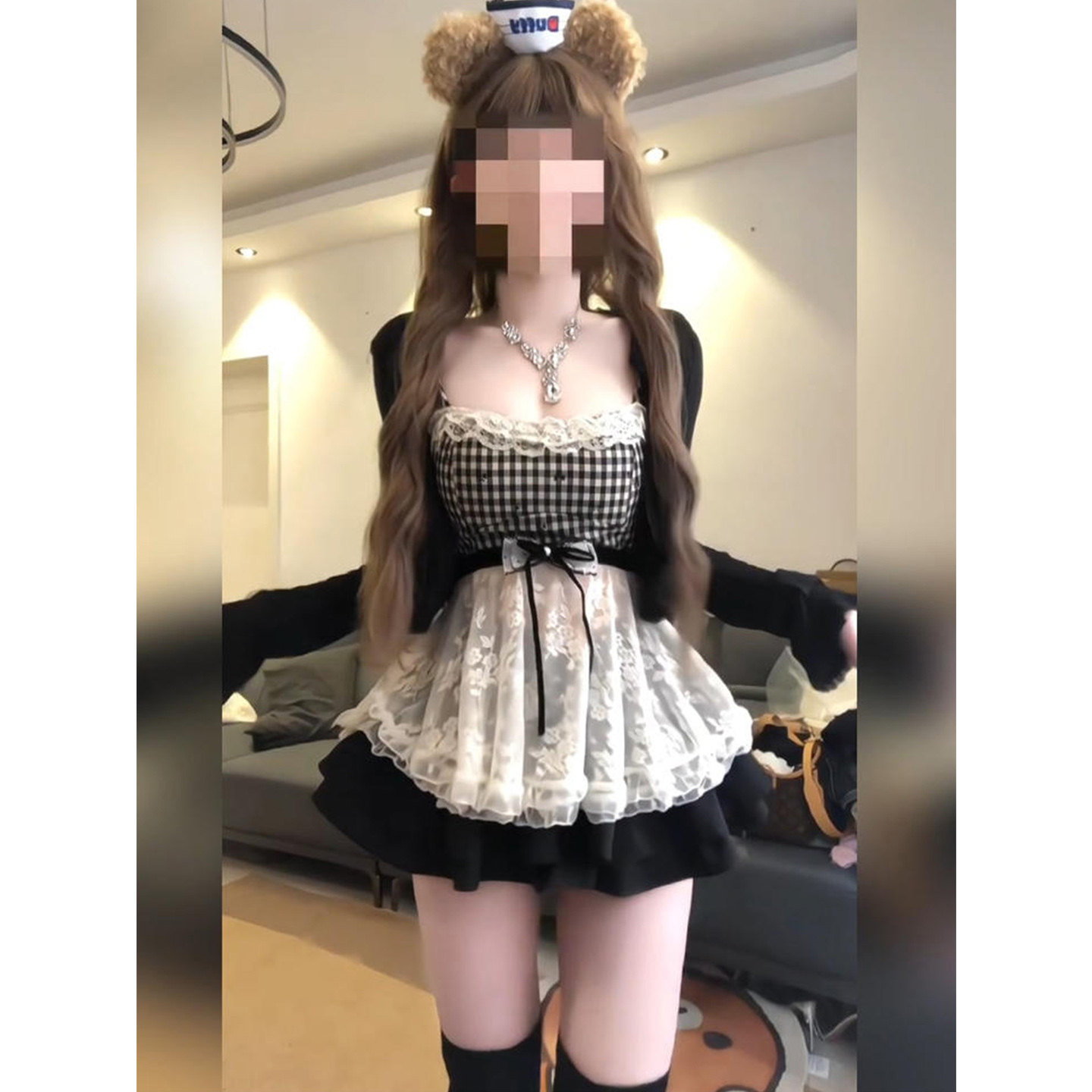 微胖甜辣妹蕾丝拼接格子短款上衣图片